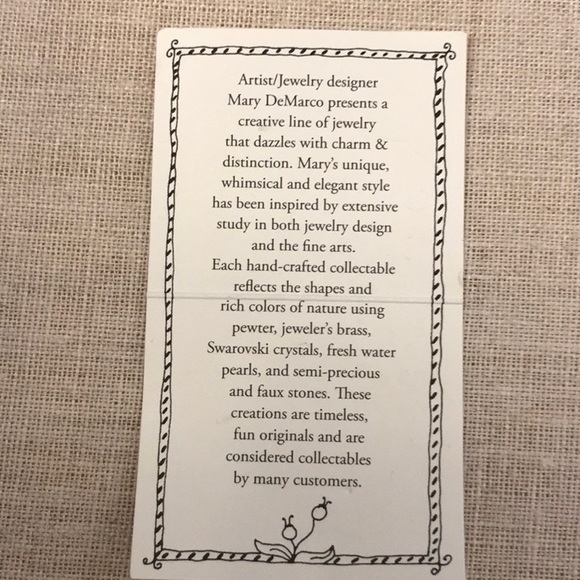 Sunflower and Bee Bracelet - Picture 6 of 7